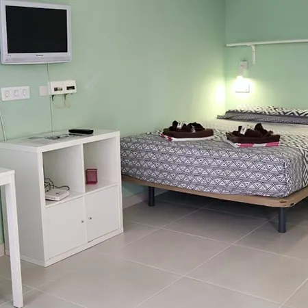 בית נופש Cozy Studio, Wifi Free Pool View *